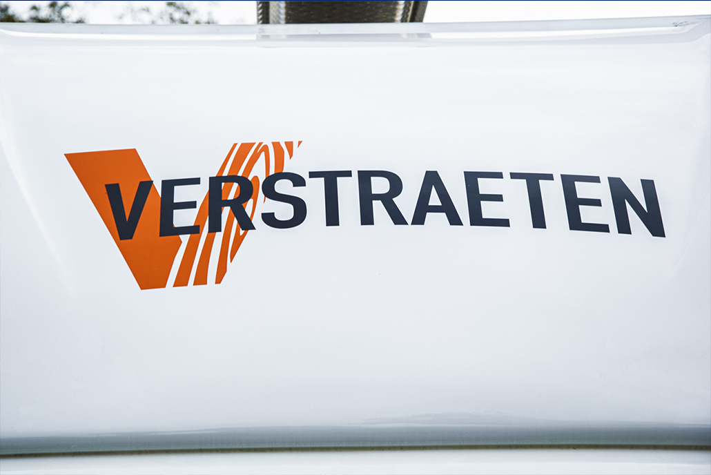 logo op wagen